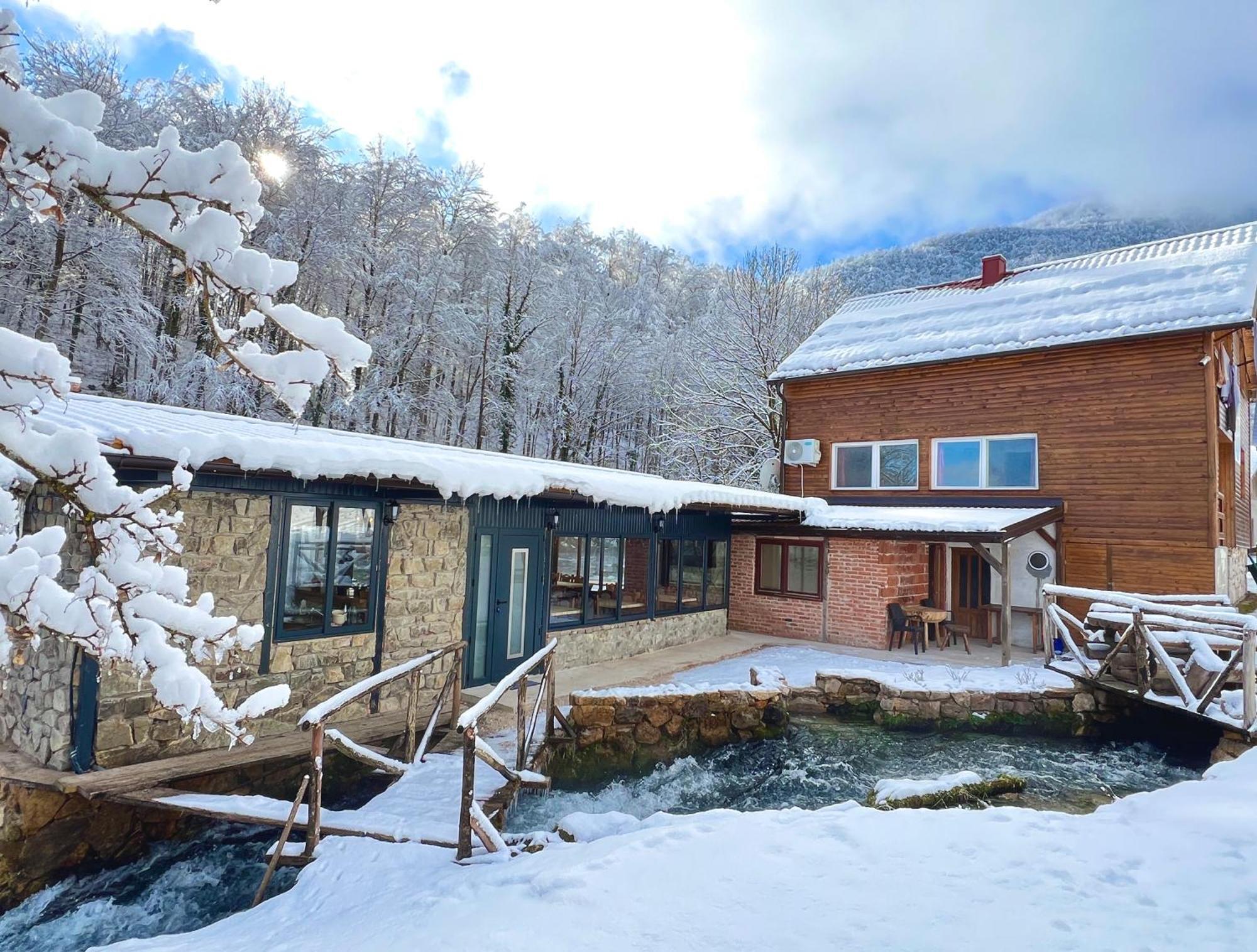 Domacinstvo Na Kraju Svijeta Konuk evi Sipovo Dış mekan fotoğraf